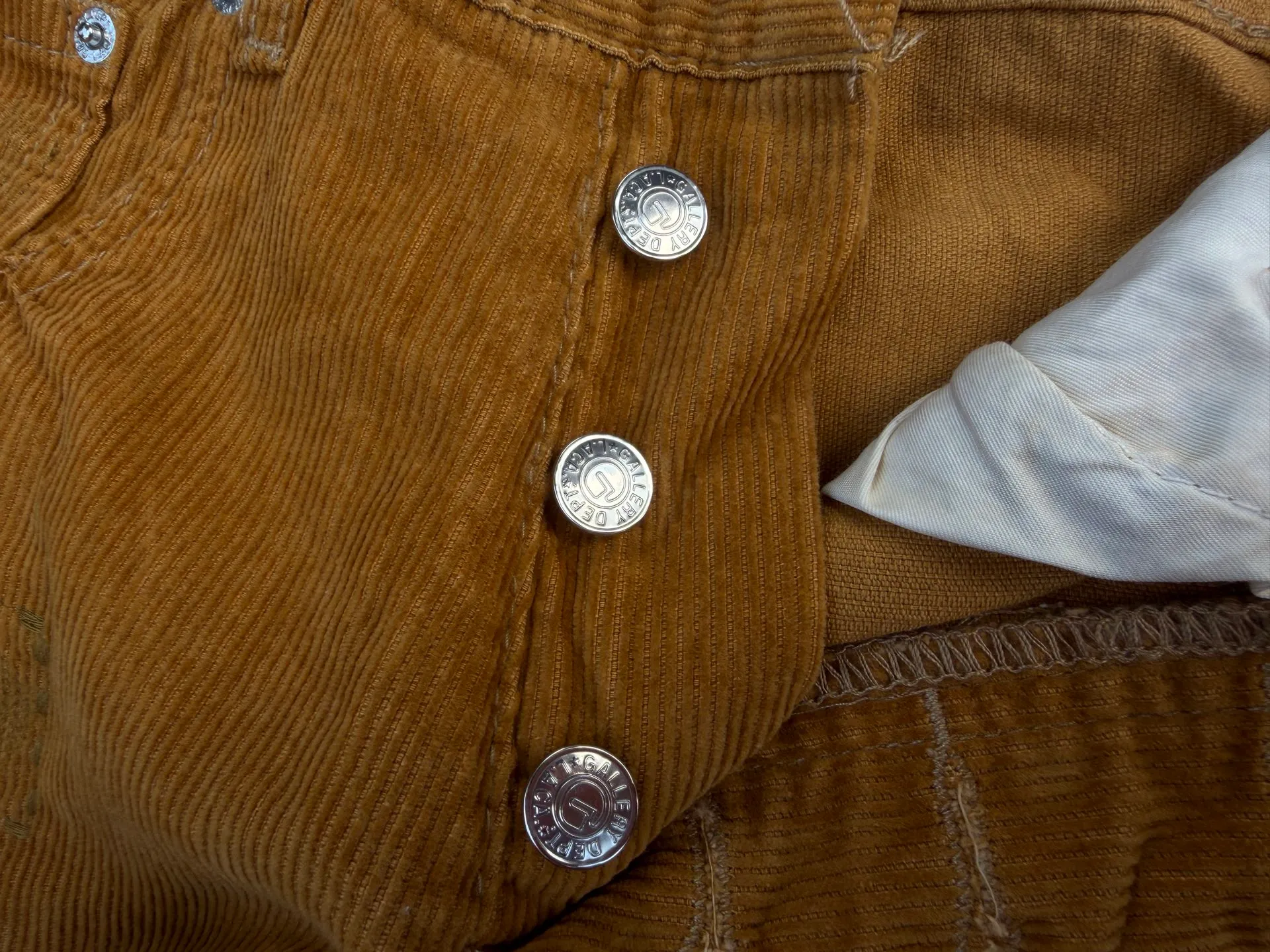 P240💰G03 GALLERY DEPT khaki corduroy embroidered bootcut jeans trousers Code number: 28 30 32 34 36